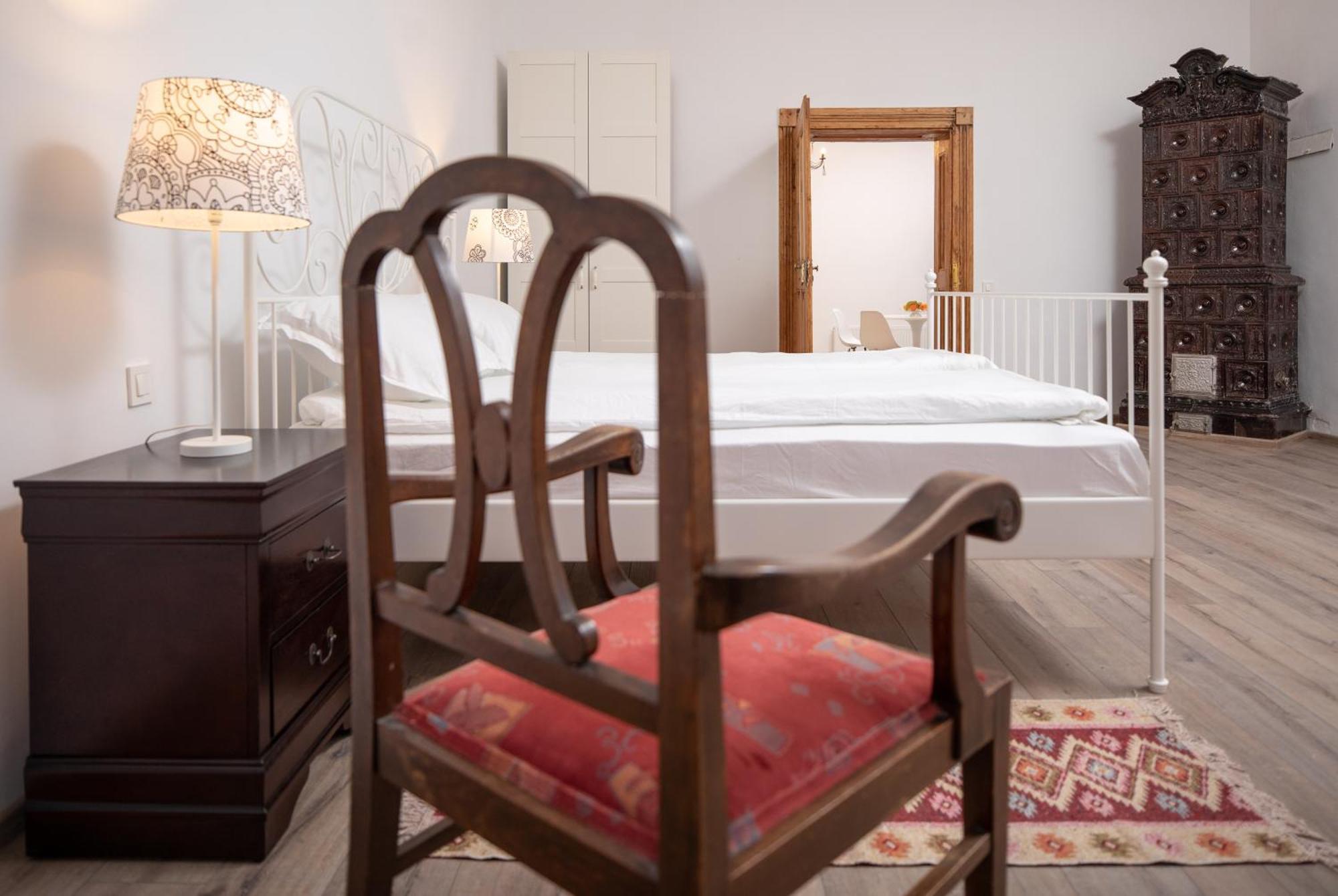 Hirscher Apartments Braşov Oda fotoğraf
