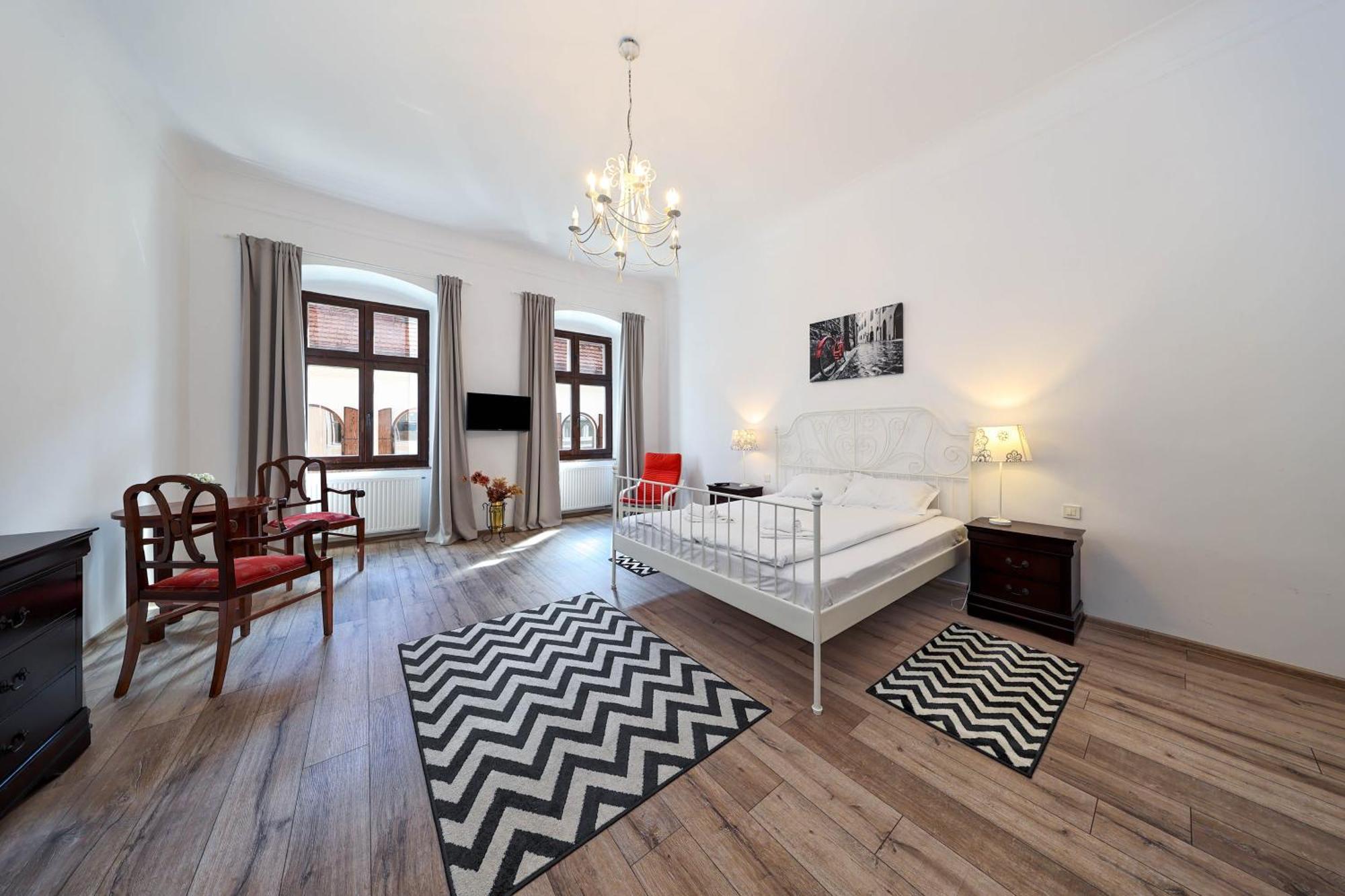 Hirscher Apartments Braşov Dış mekan fotoğraf